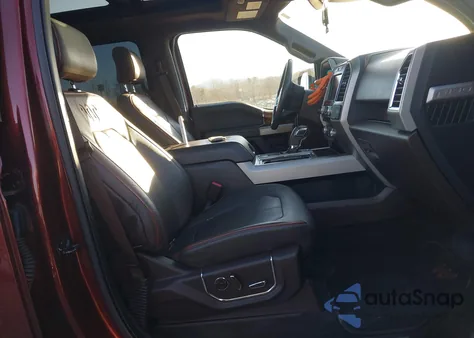 2015 Ford F-150 King Ranch z USA, uszkodzony, nr VIN 1FTEW1EF2FFA29061